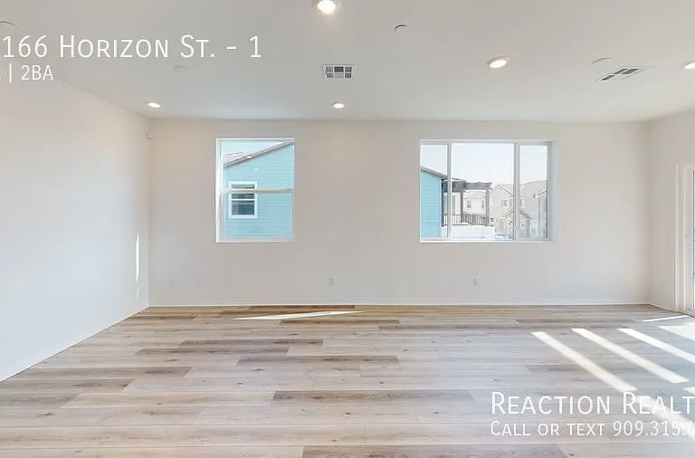 15166 Horizon St #1 — Photo 7