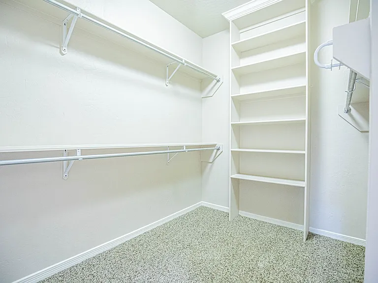 1124 Pajarito Dr — Photo 30