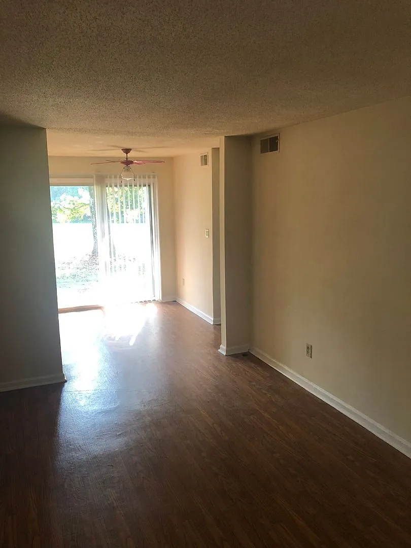 1 bed/1 bath in South Charlotte - Sharon Lakes!! — Photo 1