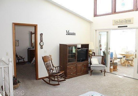 4th image of 3383 English Hills Dr NW