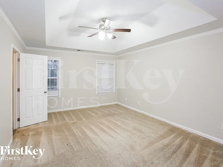 11300 Fox Hill Dr — Photo 8