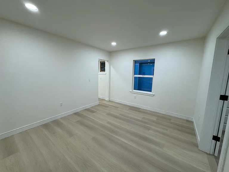7570 Snow Ave — Photo 20