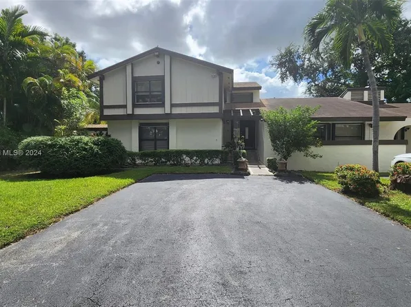 7119 SW 128th Ct, Miami, FL 33183