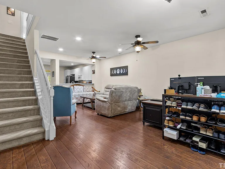 236 Duck Mill Cir — Photo 16