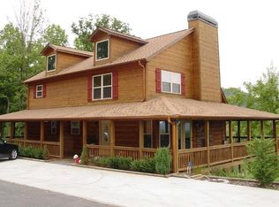 12128 Rustic Barn Trl, Morganton, GA 30560