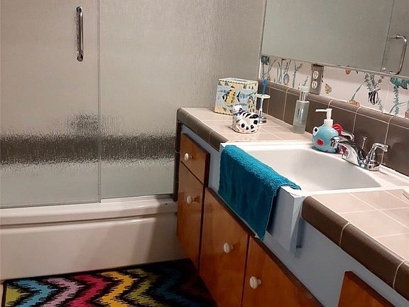 5th image of 11511 Moorpark St Unit 11