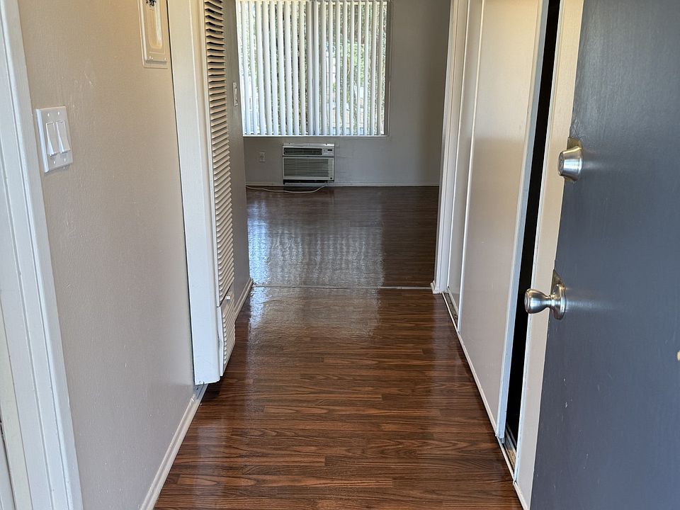 1st image of 901 Palmbrook Dr APT 18