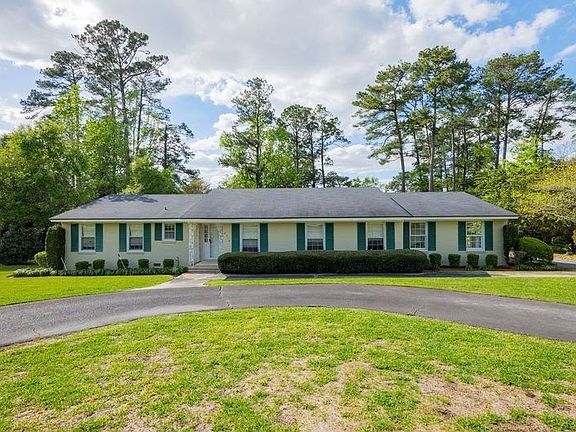 4th image of 2310 N Sherwood Dr