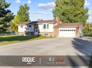 2019 N Yellow Creek Rd, Casper, WY 82604