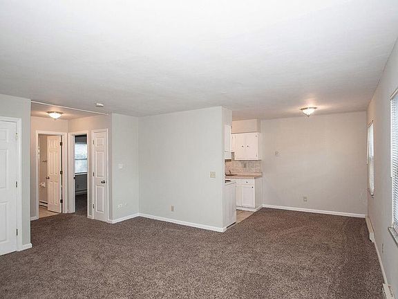 5th image of 3001 N Webster Ave #13C