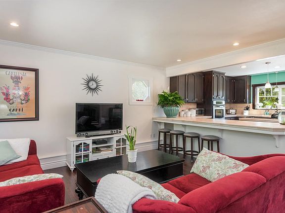 003_Living Room