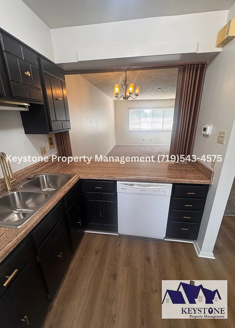 Take $625 Off First Months Rent!! Updated Belmont Townhome With Attached Garage & Fenced Yard $12... — Photo 3