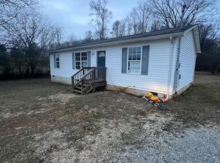 141 Edgewood Dr, Sweetwater, TN 37874