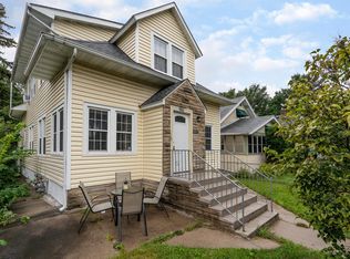 1030 3rd St E, Saint Paul, MN 55106