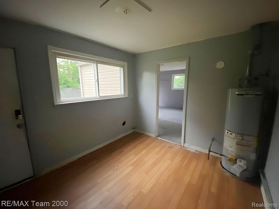25270 Ford St, photo 15