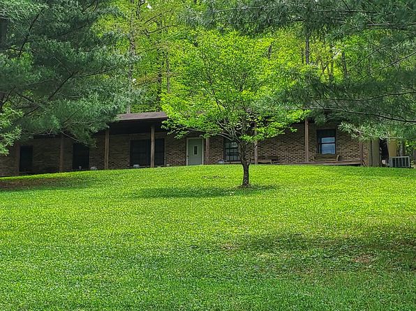 305 Halcomb Dr
