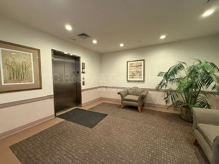 57 E Hattendorf Ave #301 — Photo 14