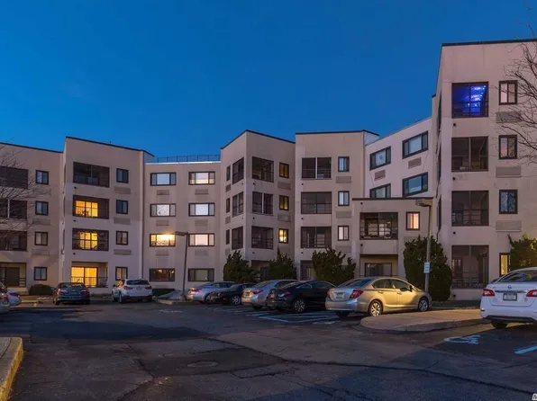 725 Miller Ave, Freeport, NY 11520
