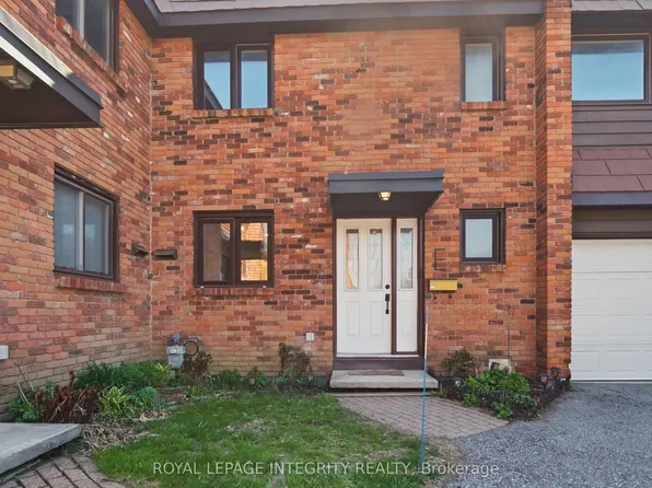 3920 Old Richmond Rd #5, Ottawa, ON K2H 5C6