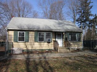 857 Violet Ave, Hyde Park, NY 12538