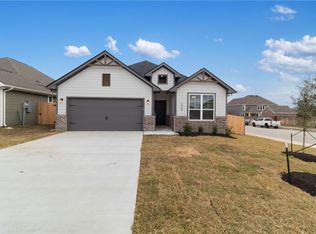 1900 Stubbs Dr, Bryan, TX 77807