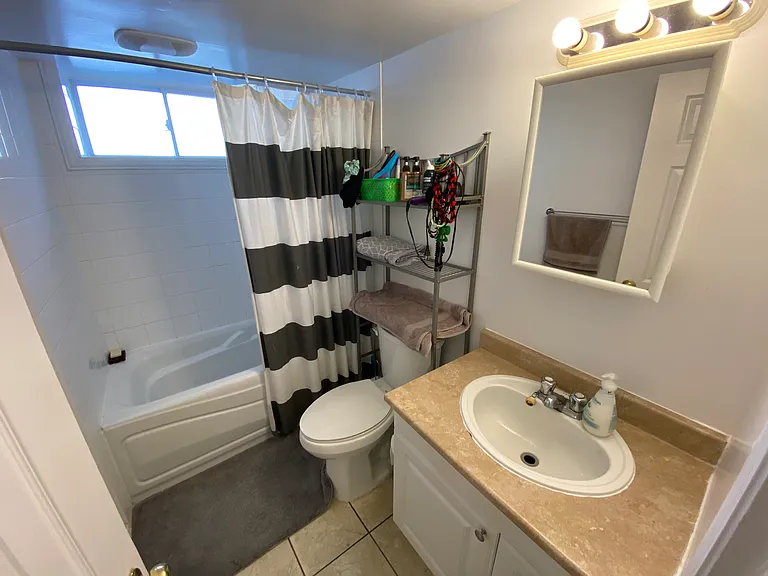 26 Pembroke St #B — Photo 8