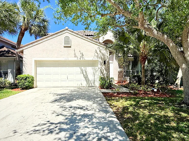 10875 Old Bridgeport Ln — Photo 1