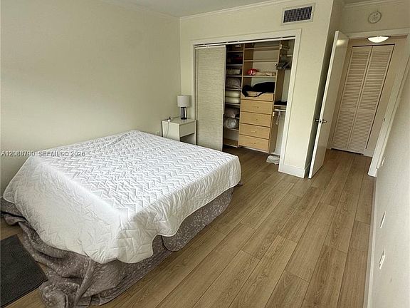 5th image of 55 Ocean Lane Dr APT 2028