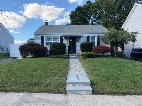636 Merritt St, Bridgeport, CT 06606