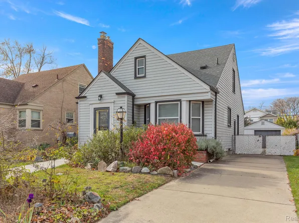 901 N Melborn St, Dearborn, MI 48128