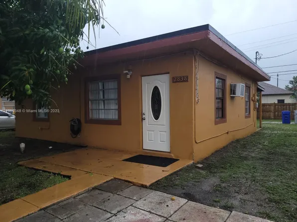 2838 NW 4th Ct, Pompano Beach, FL 33069