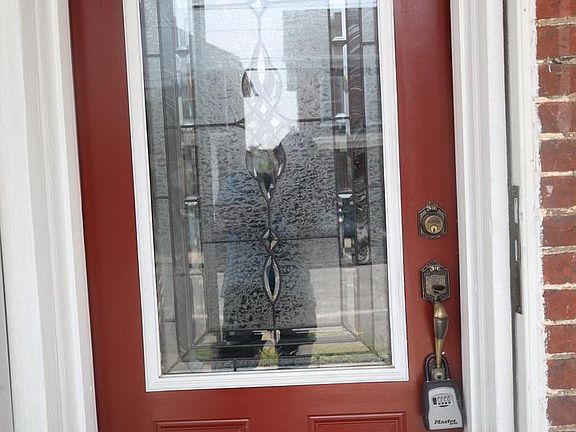 3rd image of 321 Mitchell Ave