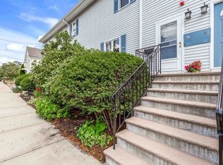 23 Waverly Pl UNIT 23, Melrose, MA 02176