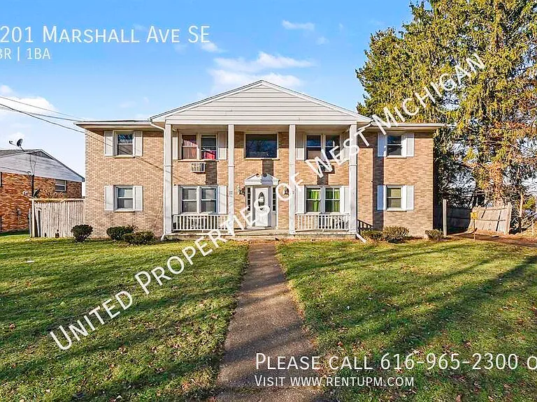 3201 Marshall Ave SE — Photo 1