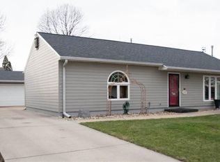 1105 30th St, Perry, IA 50220