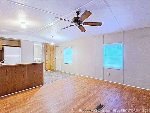 4th image of 826 Rembrandt Dr