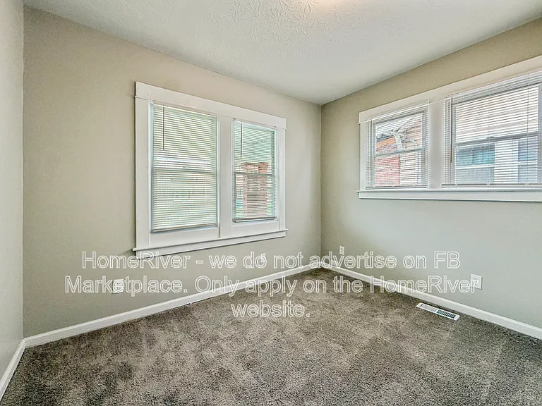 823 S 38th St — Photo 15