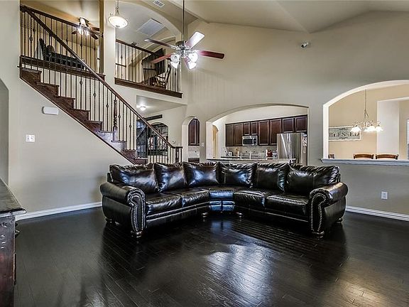 5th image of 1153 Litchfield Ln