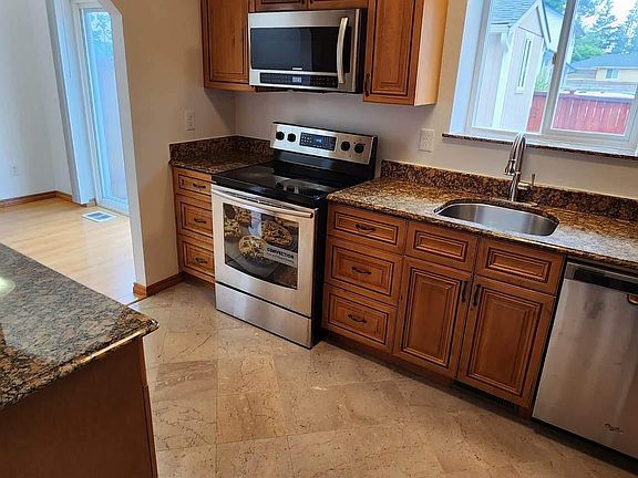 4th image of 21018 61st Ave W