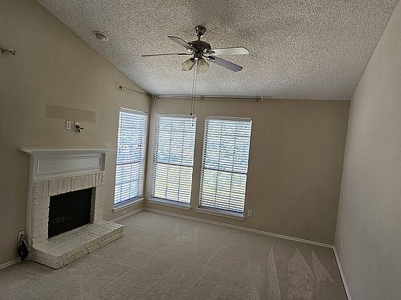3rd image of 3101 Townbluff Dr APT 222