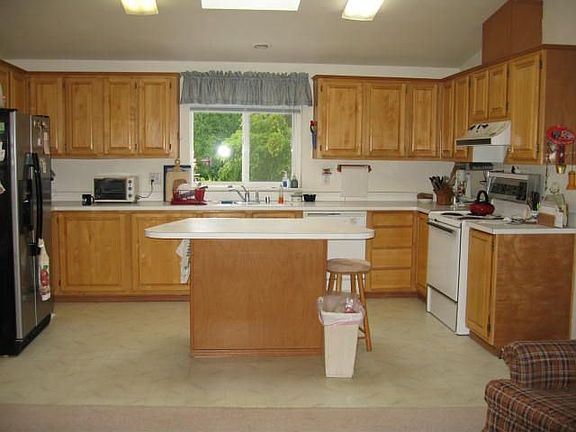 5th image of 3502 150th St NW