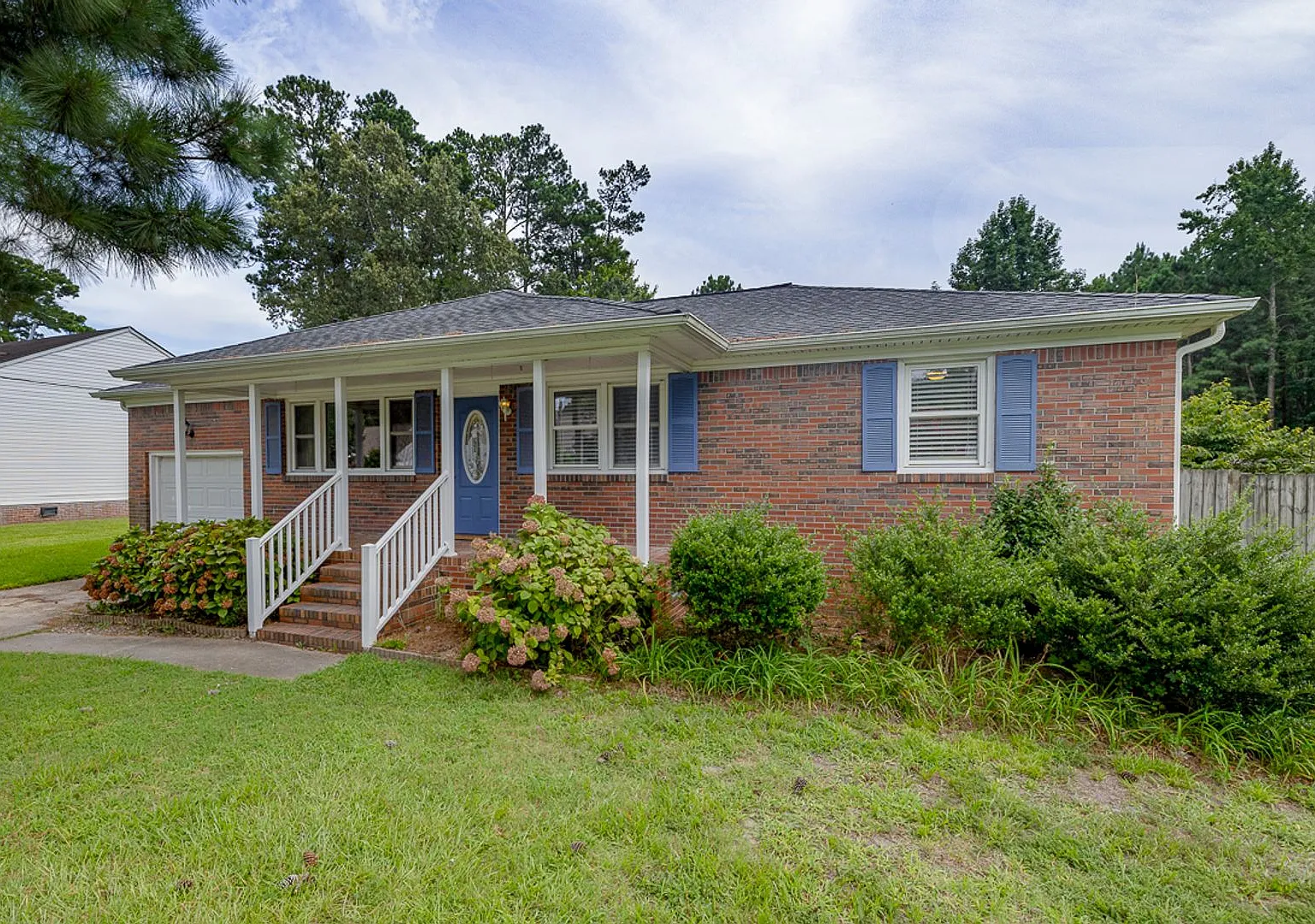 Beautifully maintained 4 bedroom, 2 bath ranch style home in Great Bridge, Chesapeake! — Photo 3