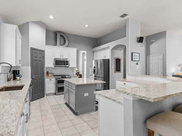 430 Lakehurst Dr, Murphy, TX 75094