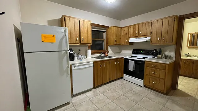 101 Elder Hill Rd #B — Photo 3