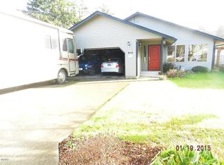 818 NE Grant St, Newport, OR 97365