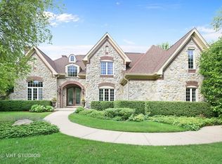 129 Boulder Dr, Lake In The Hills, IL 60156
