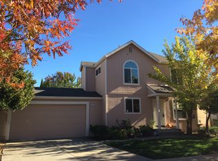 110 Vineyard View Dr, Santa Rosa, CA 95403
