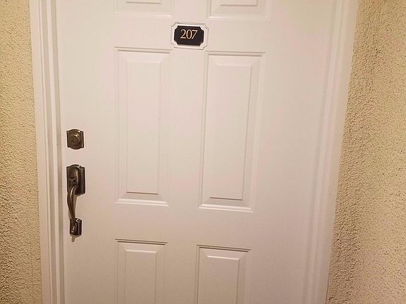 5th image of 609 E Palm Ave Unit 207