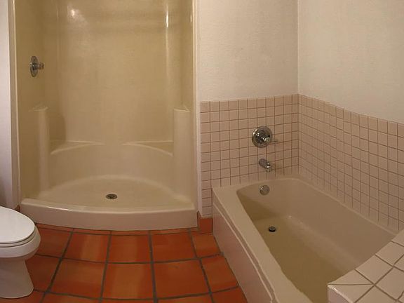 4th image of 6605 Yellow Hill Dr
