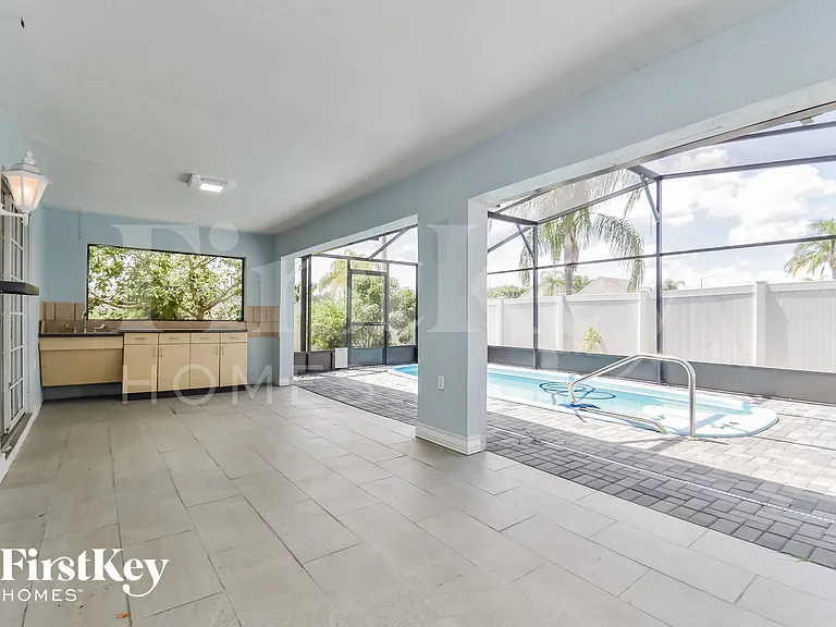 458 Rona Ln — Photo 13